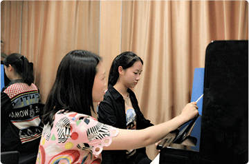 教師授課現(xiàn)場